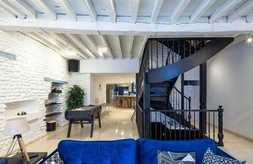 Modern Comfortable Complex w/ Coworking + Game Room + Cinema