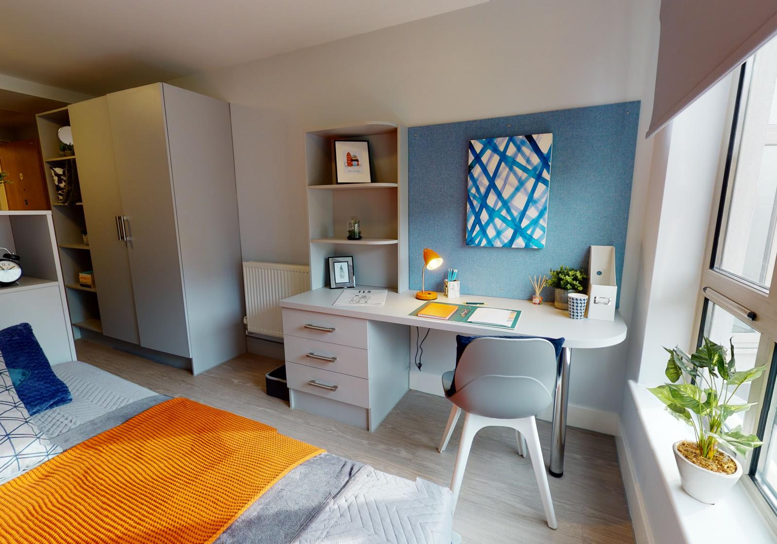  Bronze Studio Plus  -  iQ Hoxton  - Gallery -  2