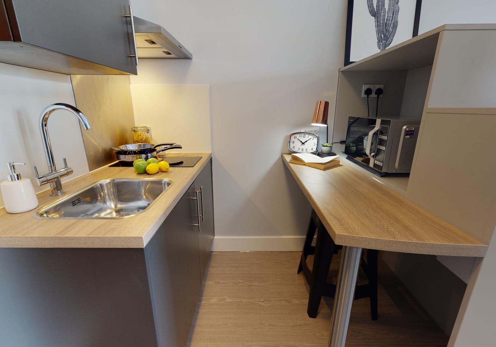  Silver Studio Plus  -  iQ Hoxton  - Gallery -  5