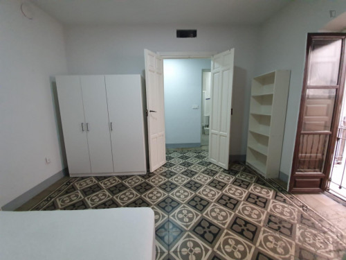 Beautiful double bedroom near Campus Universitario Fuentenueva. Universidad de Granada