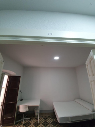 Beautiful double bedroom near Campus Universitario Fuentenueva. Universidad de Granada