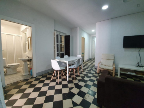 Neat double bedroom in Centro-Sagrario - Gallery - 13