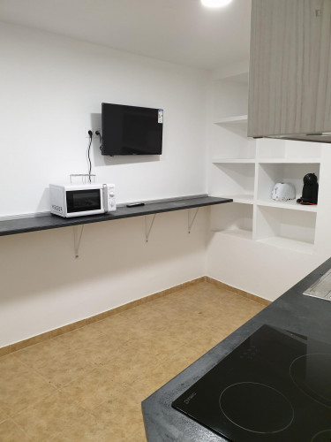 Welcoming double bedroom in a student flat, in the heart of Granada - Gallery - 6