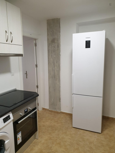 Welcoming double bedroom in a student flat, in the heart of Granada - Gallery - 8