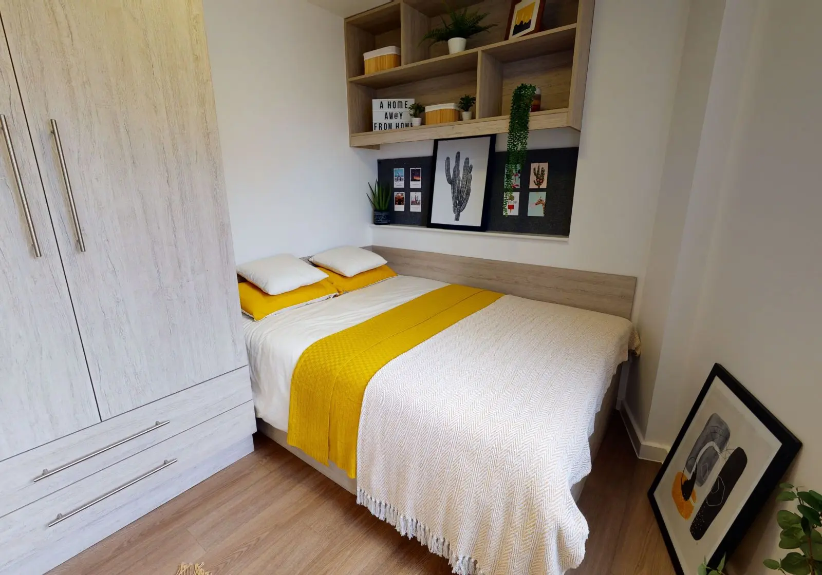  Platinum En-Suite  -  IQ Kingston  - Gallery -  1