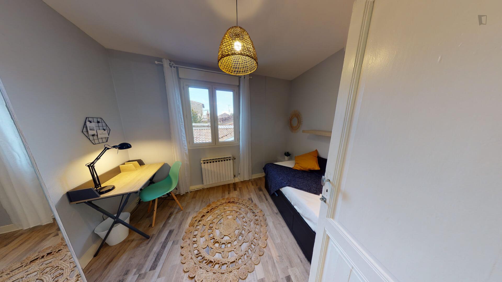 Cozy Double Bedroom In Capucins - Victoire - Cozy double bedroom in Capucins - Victoire - Gallery - 1