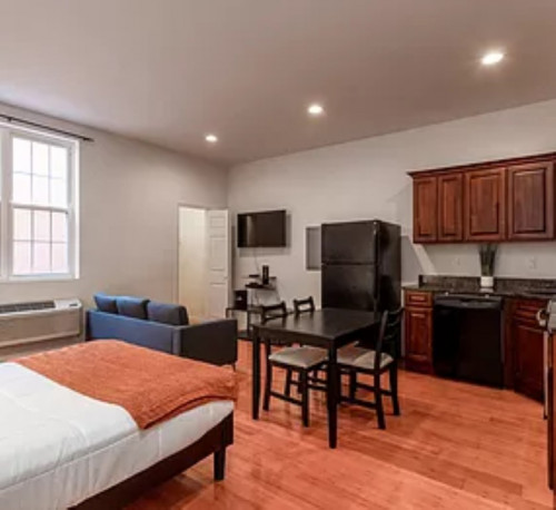 Philadelphia - Gallery - 10