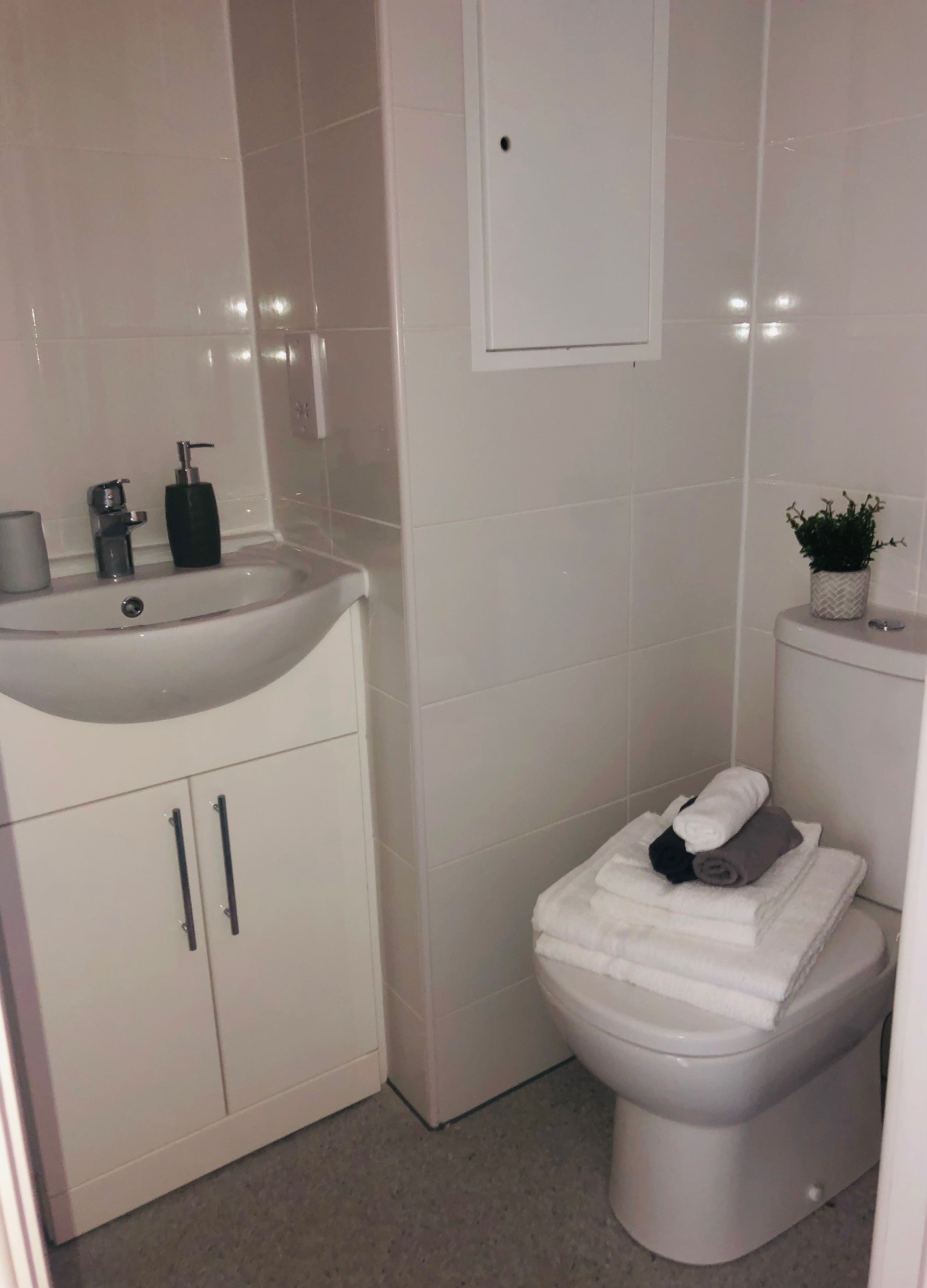  Classic En-Suite  -  Nebula  - Gallery -  3