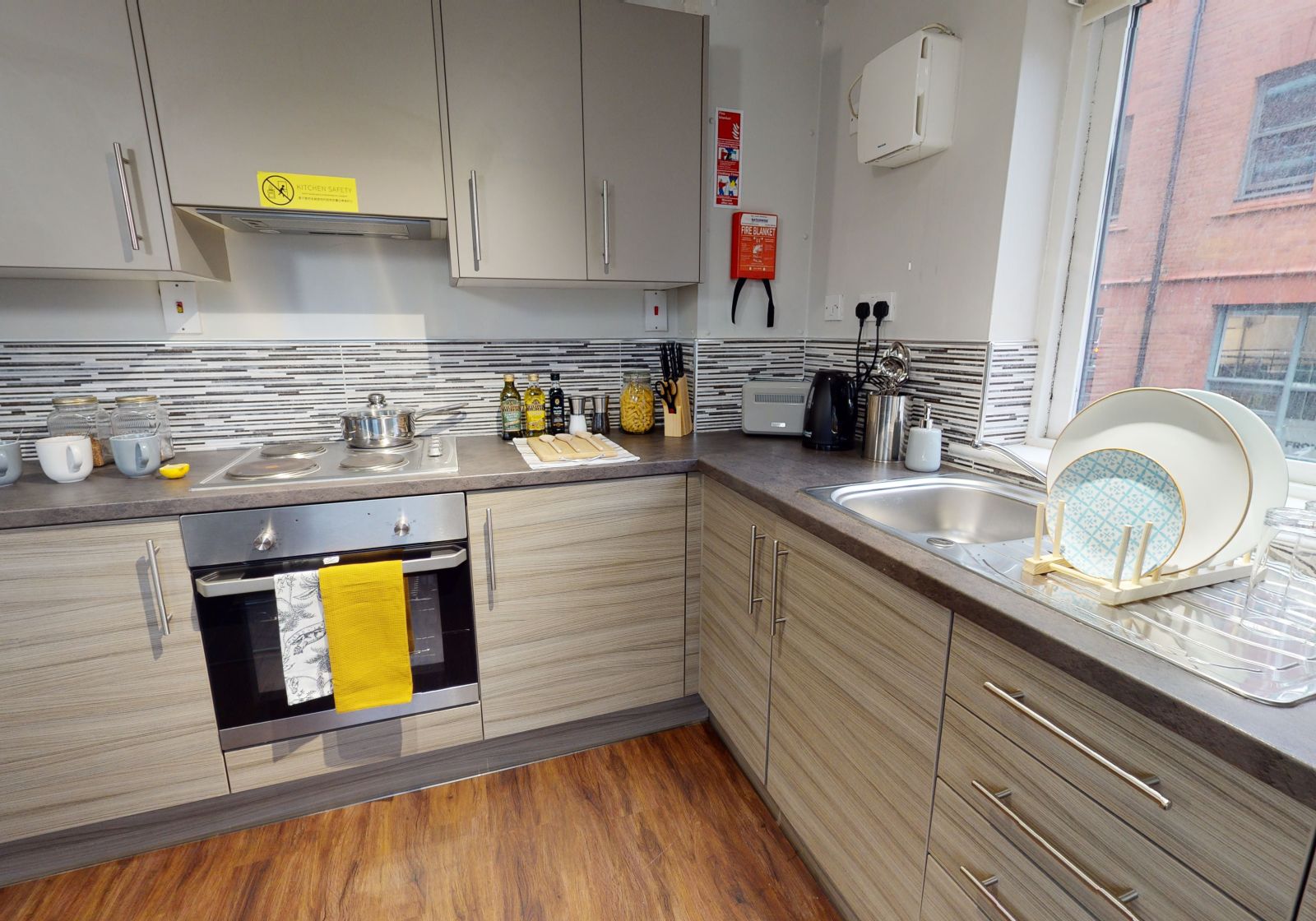 Gold Mini Studio - iQ Lambert & Fairfield House - Gallery - 6