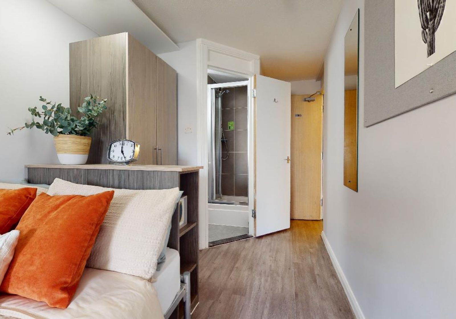 Silver Mini Studio - iQ Lambert & Fairfield House - Gallery - 4