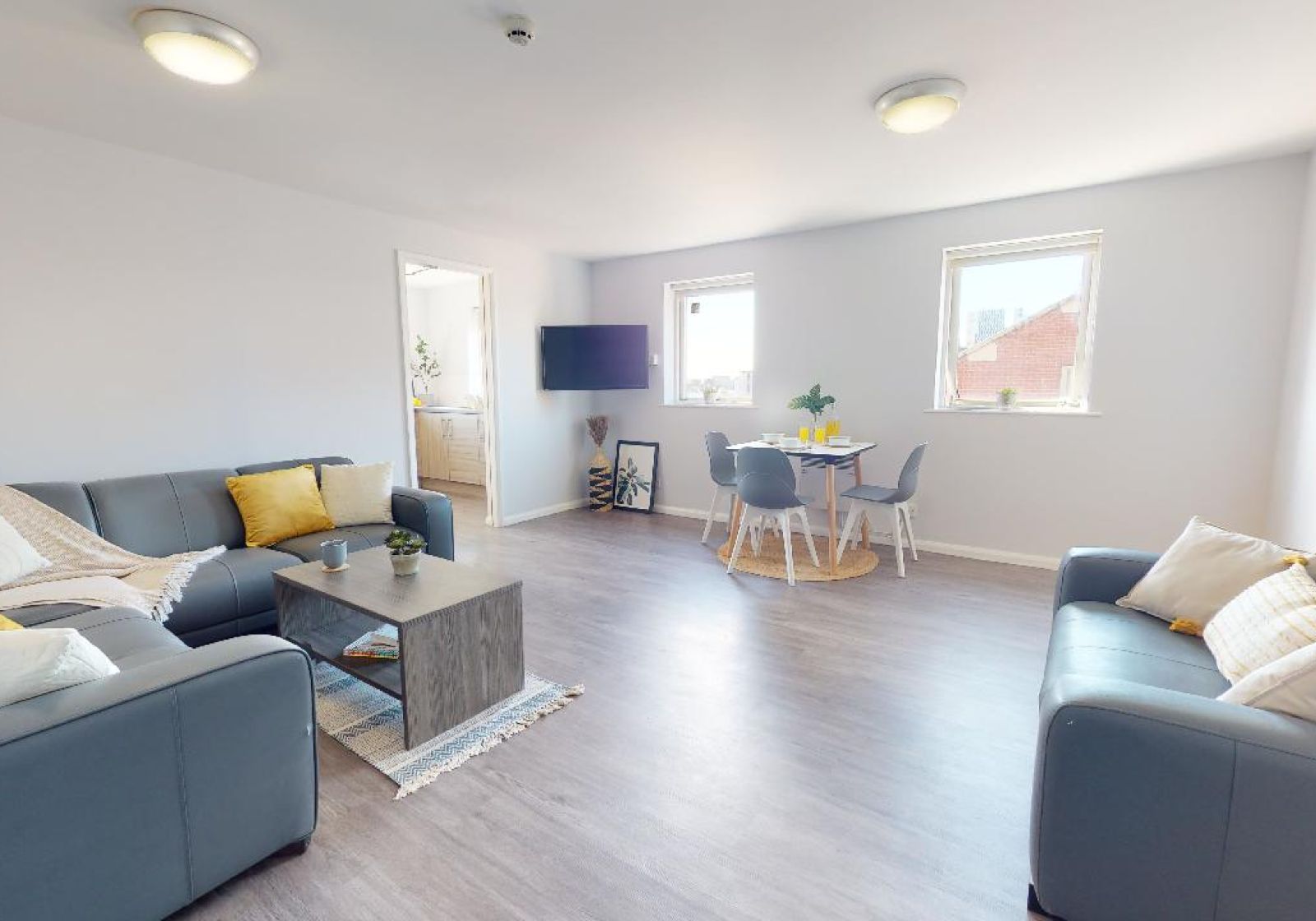 Silver 3 Bed Apartment - iQ Lambert & Fairfield House - Gallery - 2