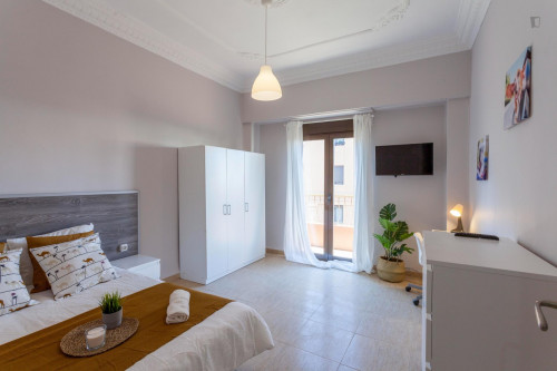 Double bedroom near Pl. Espanya metro station