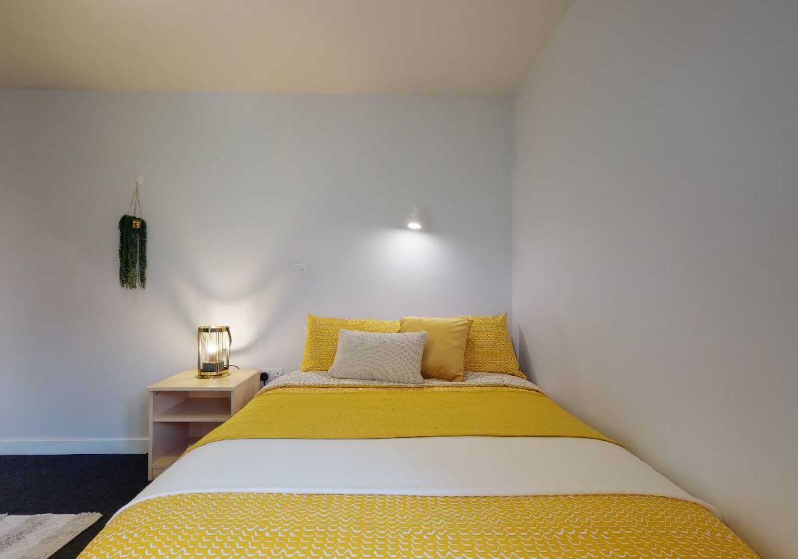 Silver En-Suite - iQ Pavilions - Gallery - 1