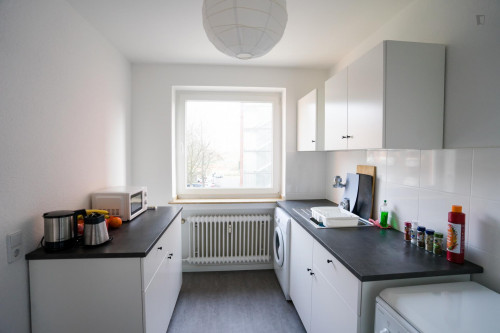 Comfy single bedroom in Wersten