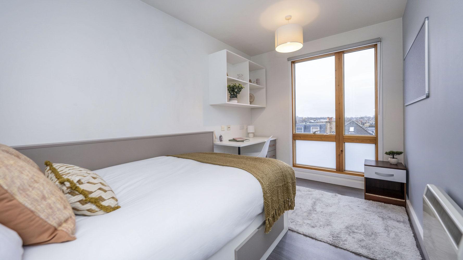 Premier En-Suite - Charles Morton Court - Gallery - 14