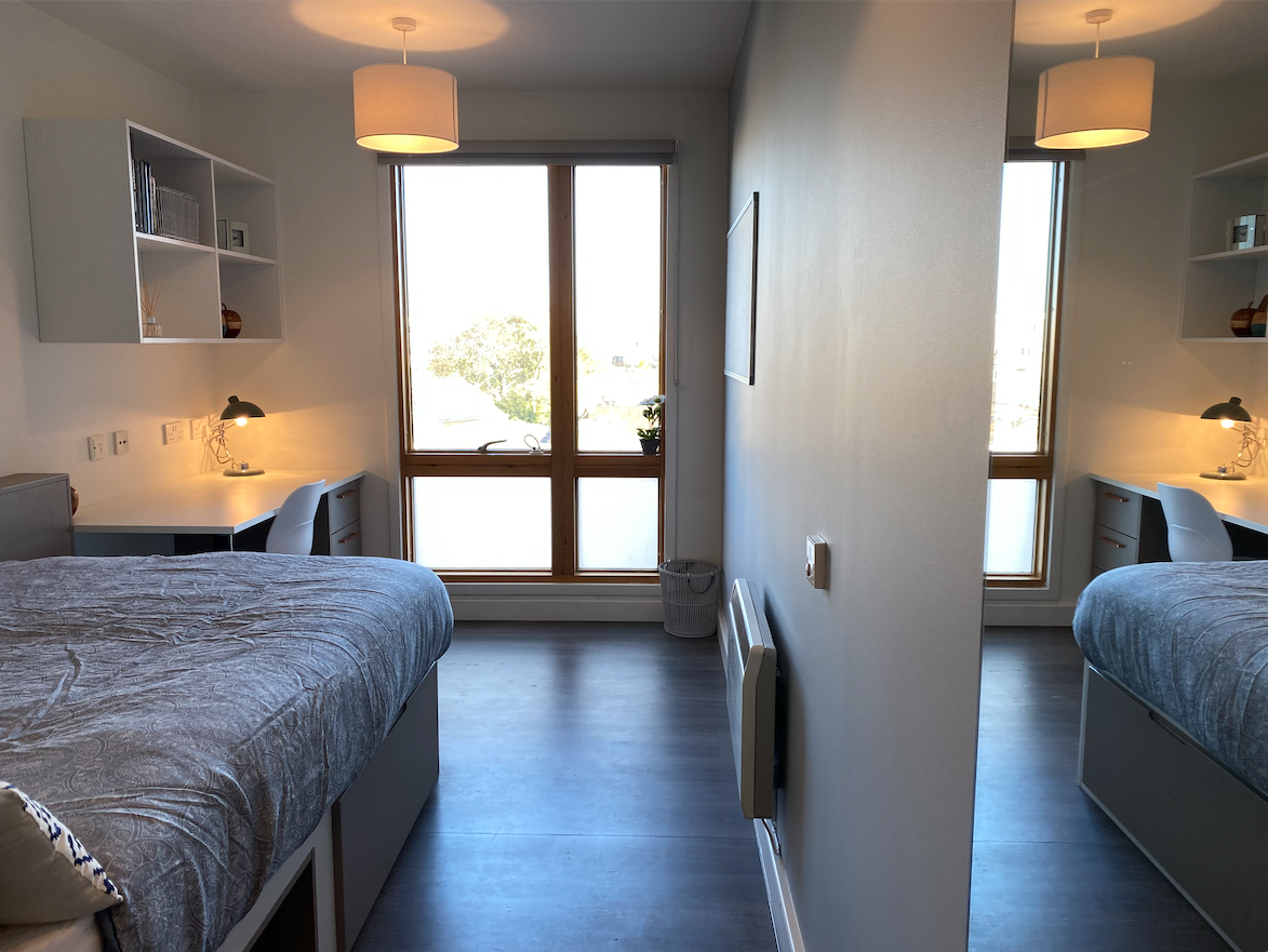 Premier En-Suite - Charles Morton Court - Gallery - 11
