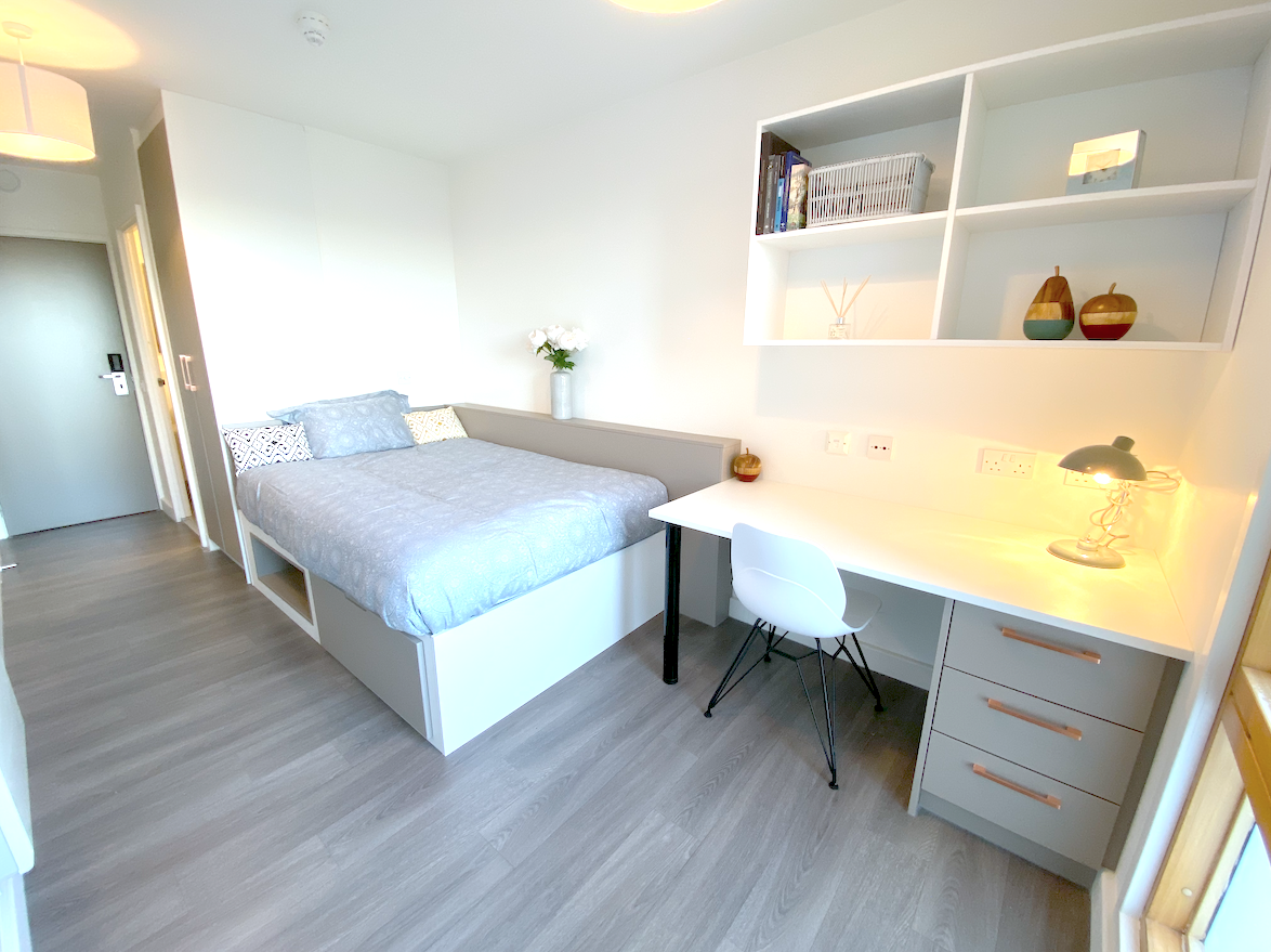 Premier En-Suite Plus - Charles Morton Court - Gallery - 14
