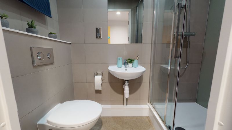 Saver En-Suite - iQ Elgin Place - Gallery - 6