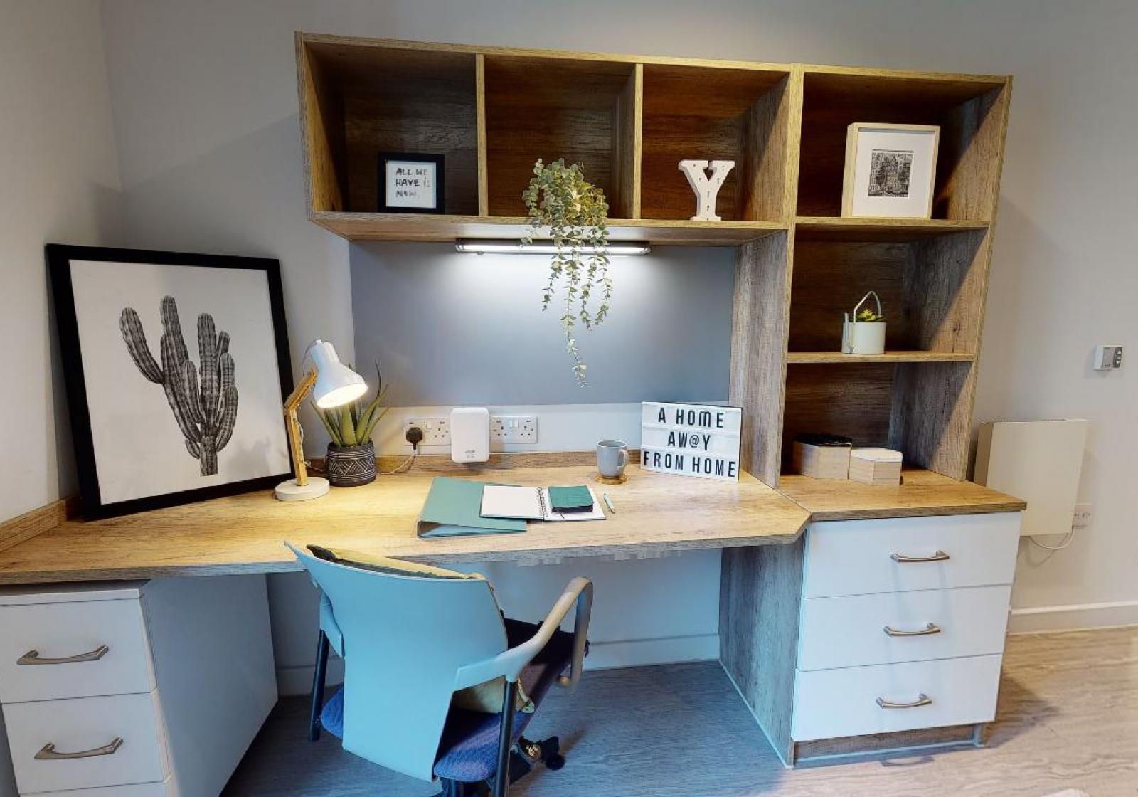  Bronze En-Suite  -  iQ Elgin Place  - Gallery -  2