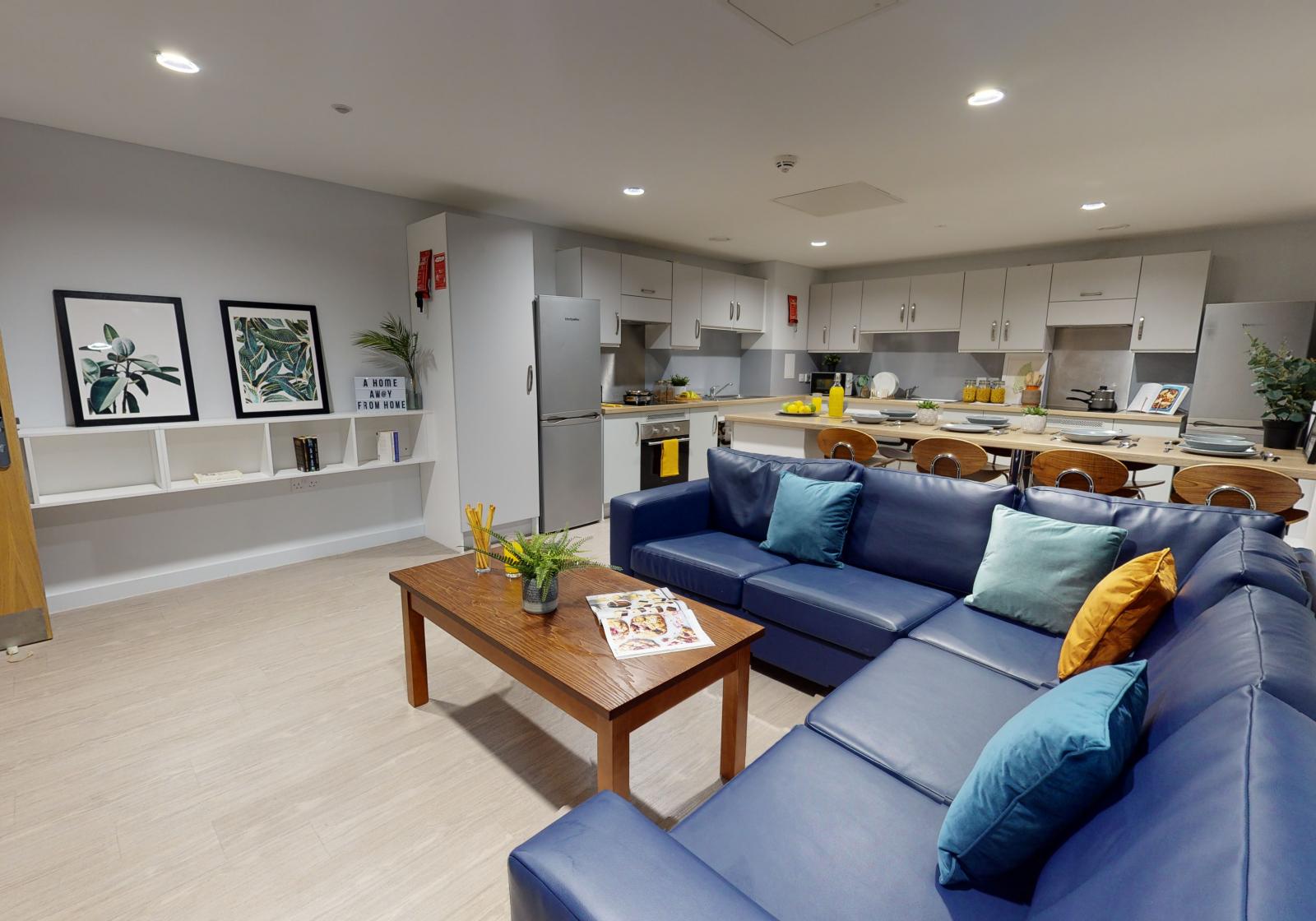  Bronze En-Suite  -  iQ Elgin Place  - Gallery -  6