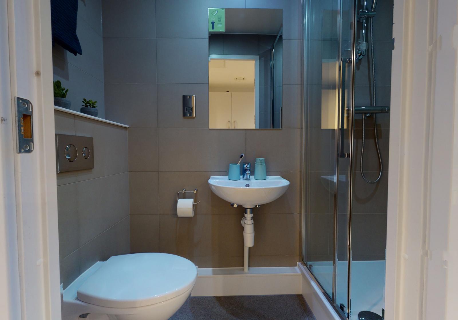  Bronze Studio  -  iQ Elgin Place  - Gallery -  5