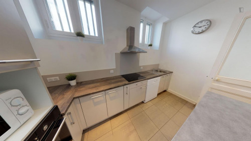 Spacious double bedroom in Hôtel de Ville - Quinconces - Gallery - 10
