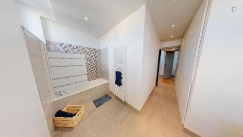 Spacious double bedroom in Hôtel de Ville - Quinconces - Gallery - 8