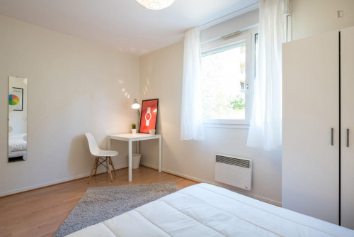 Pleasant double bedroom in Voltaire Part-Dieu