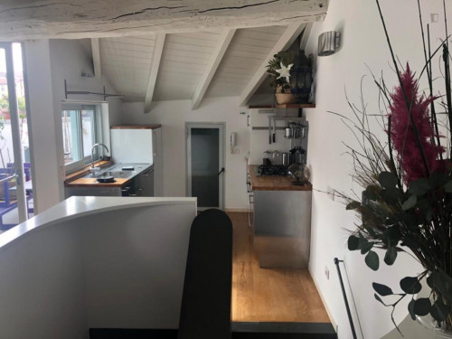 Homely 3-bedroom apartment in the centre of the city - Gallery - 11