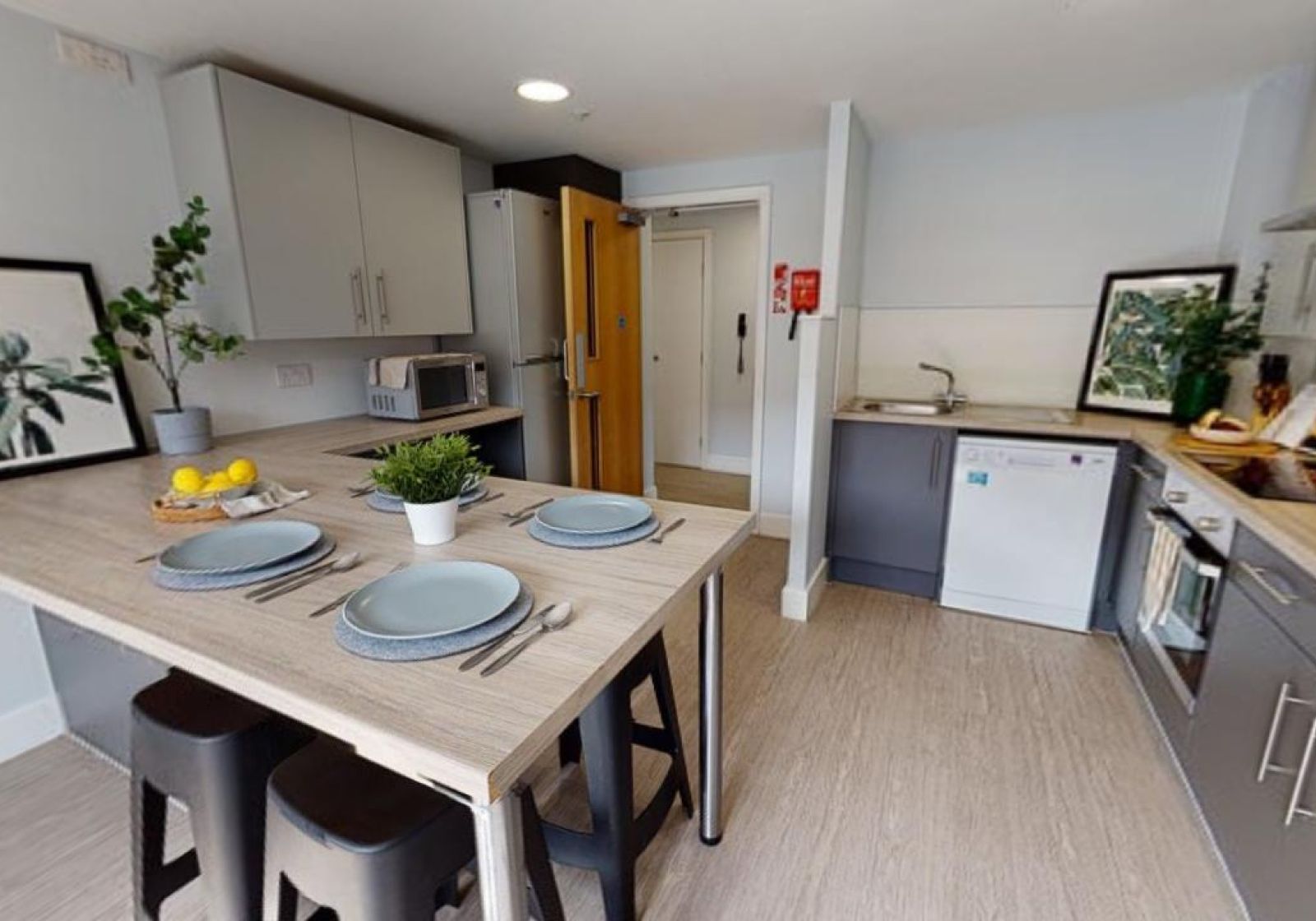  Silver En-Suite  -  IQ Grove  - Gallery -  6
