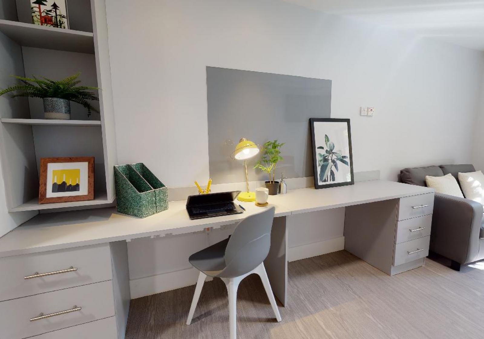 One Bed Apartment - 2