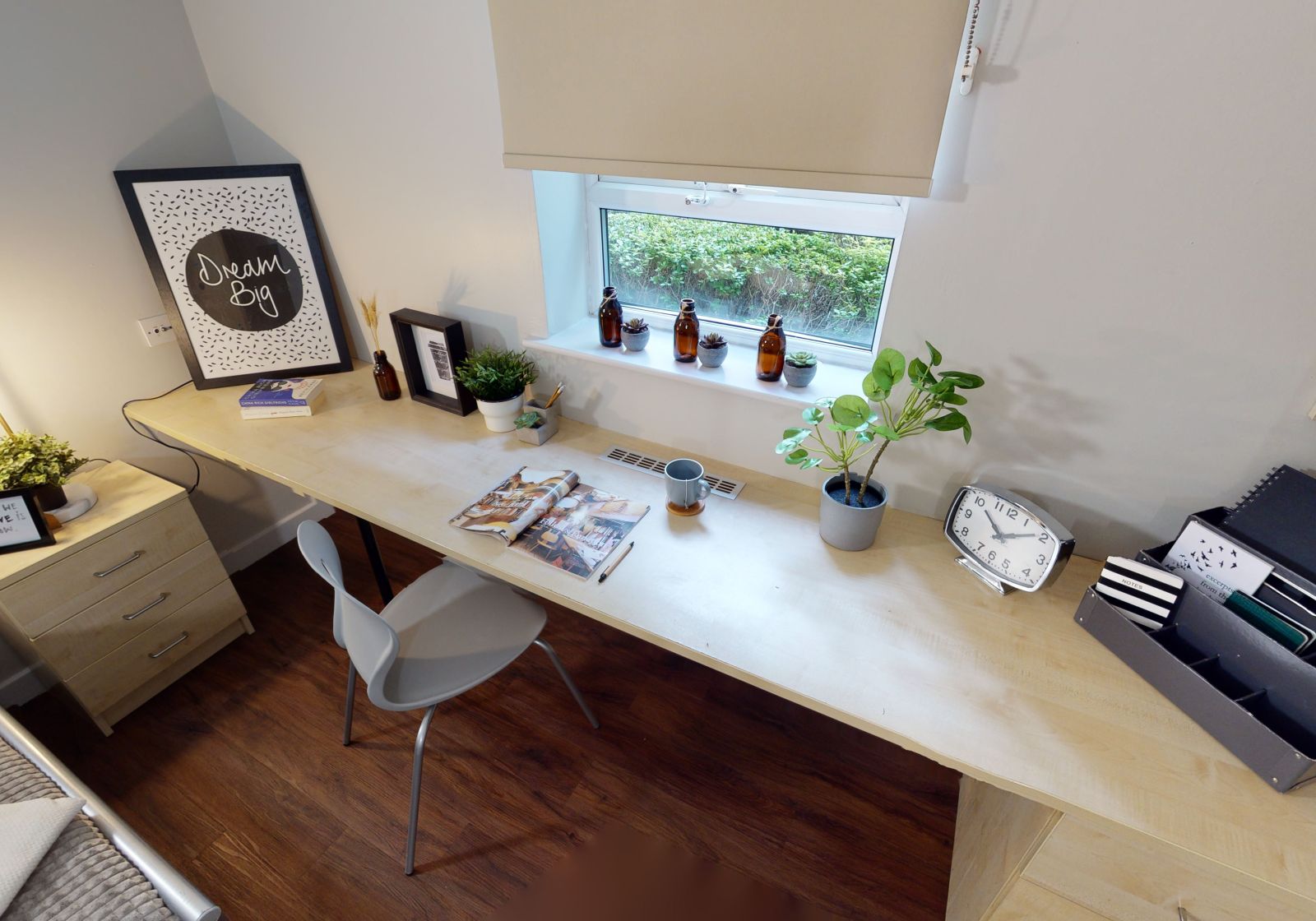  Silver En-Suite Deluxe  -  iQ Arkwright House  - Gallery -  4