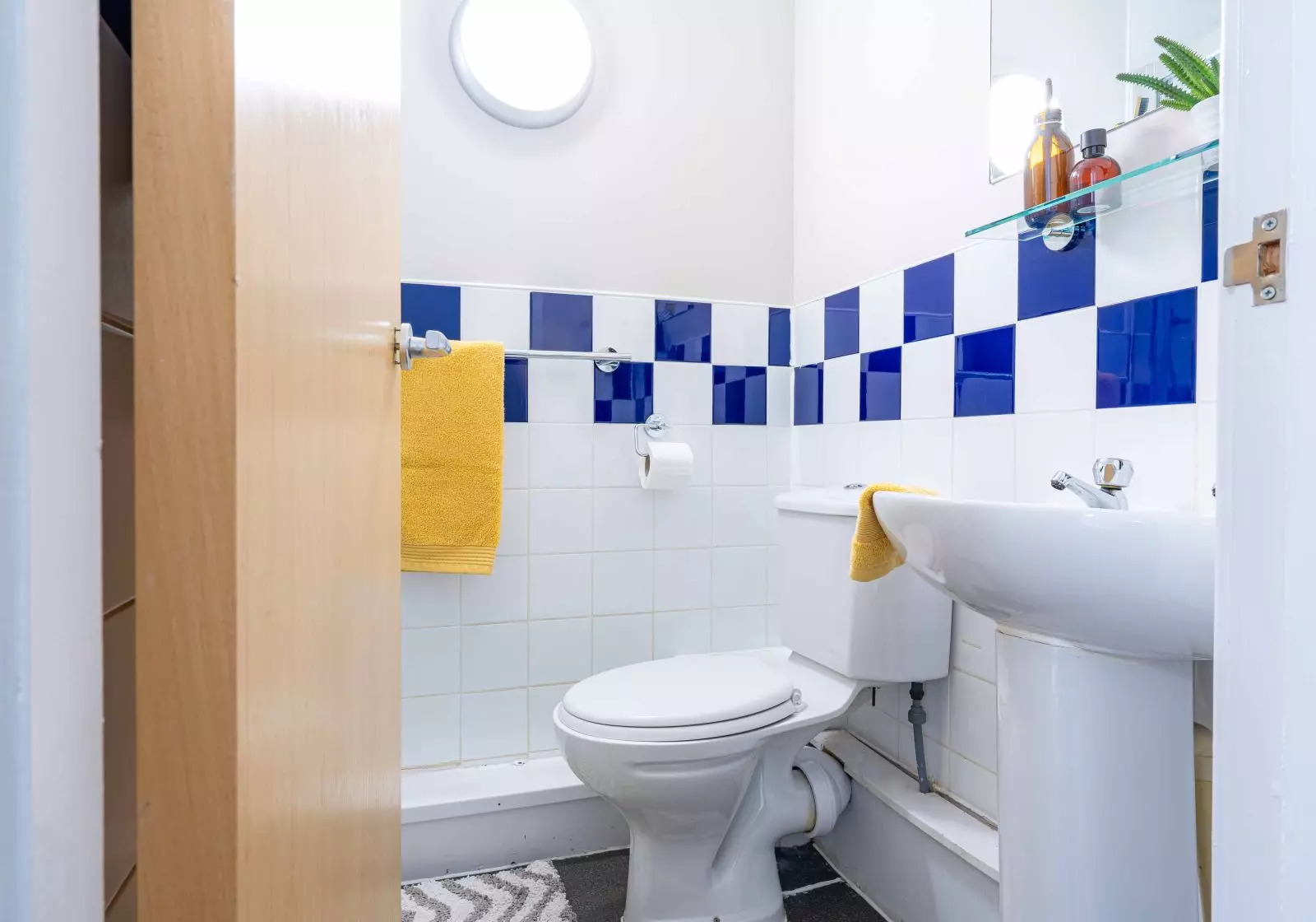  Silver En-Suite Premium  -  iQ Arkwright House  - Gallery -  7