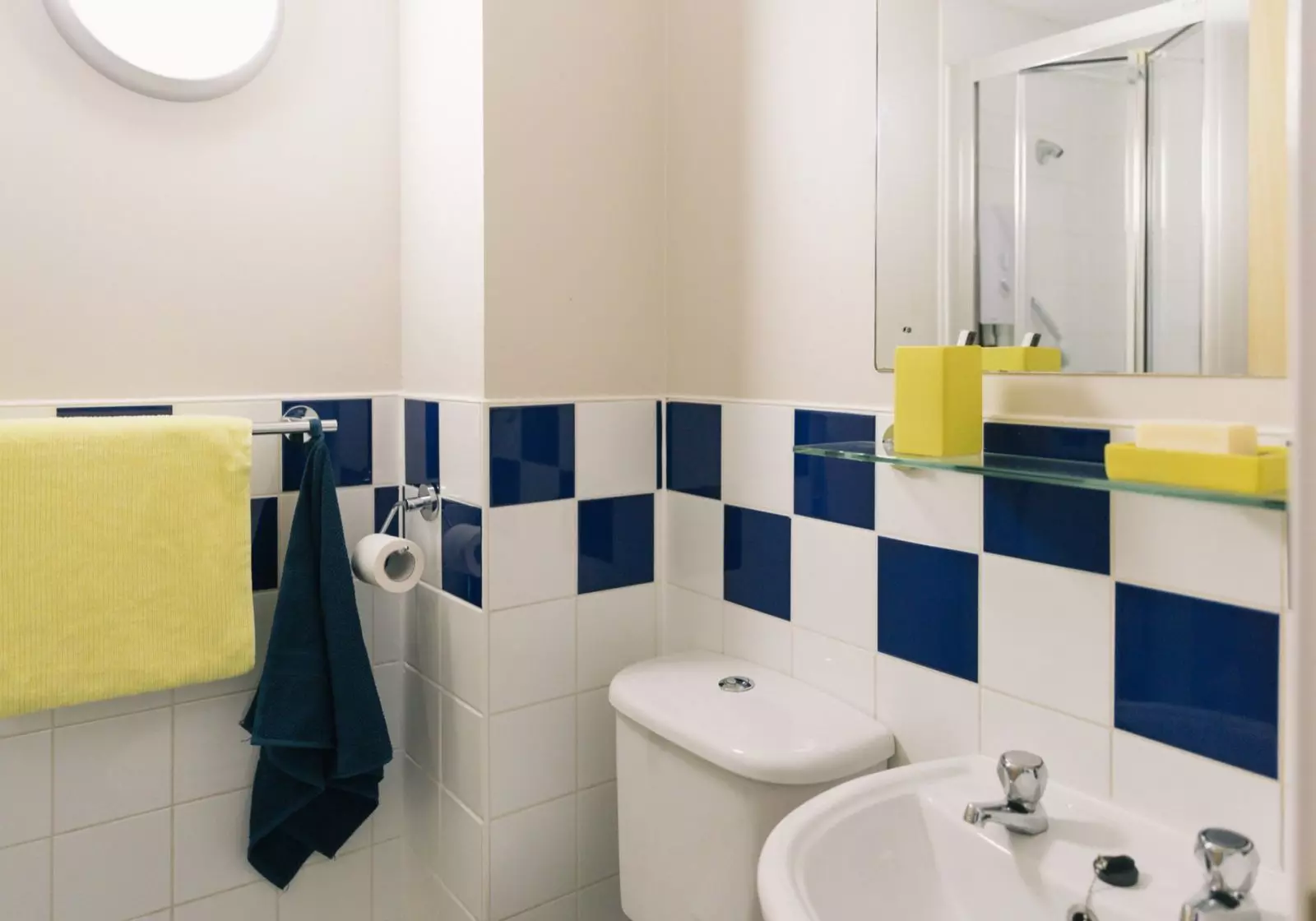  Gold En-Suite  -  iQ Arkwright House  - Gallery -  6