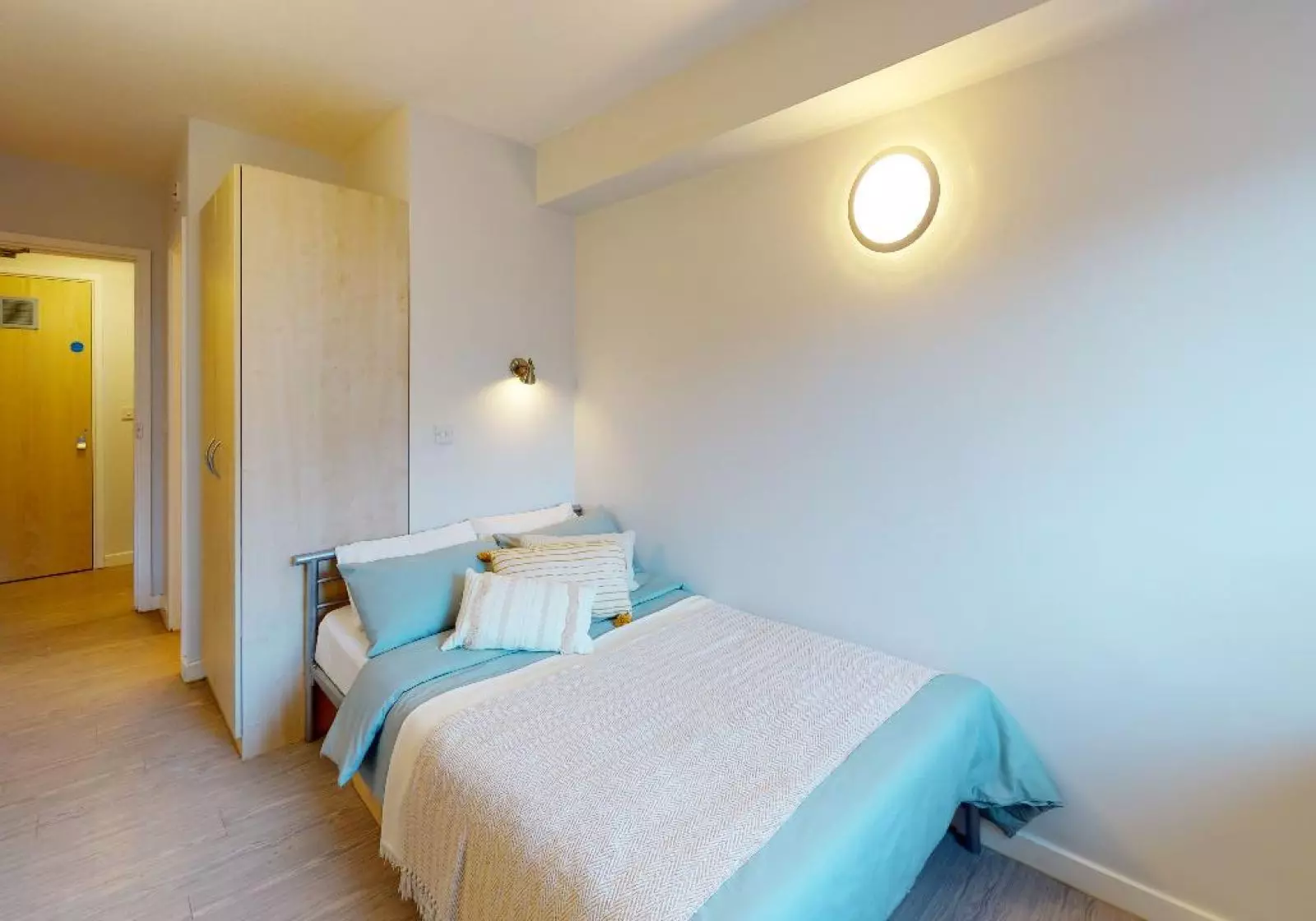  Gold En-Suite  -  iQ Arkwright House  - Gallery -  5