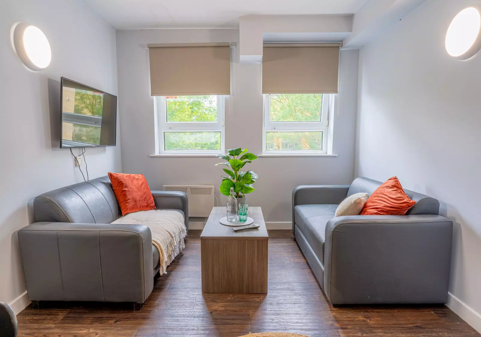  Silver En-Suite Plus  -  iQ Arkwright House  - Gallery -  2