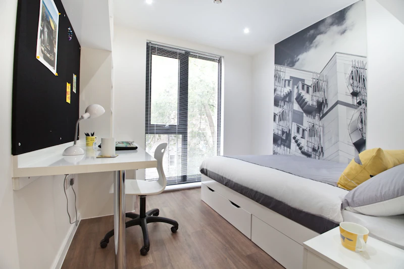  Premier 3 Bed  -  Gateway Apartments  - Gallery -  1