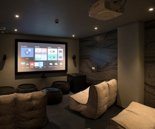 McDonald Road  - Gallery -  3