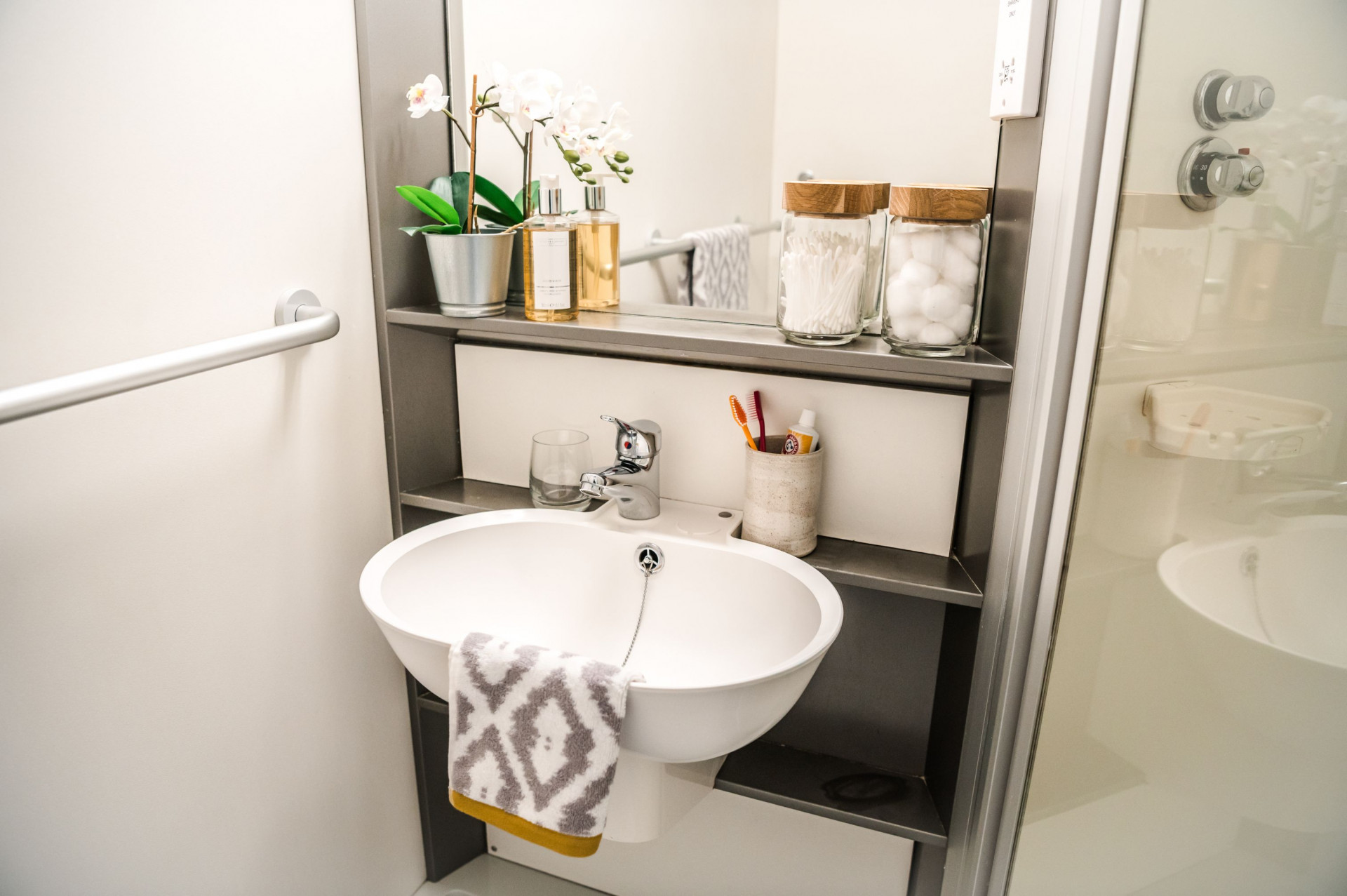  Premium Studio  -  McDonald Road  - Gallery -  3