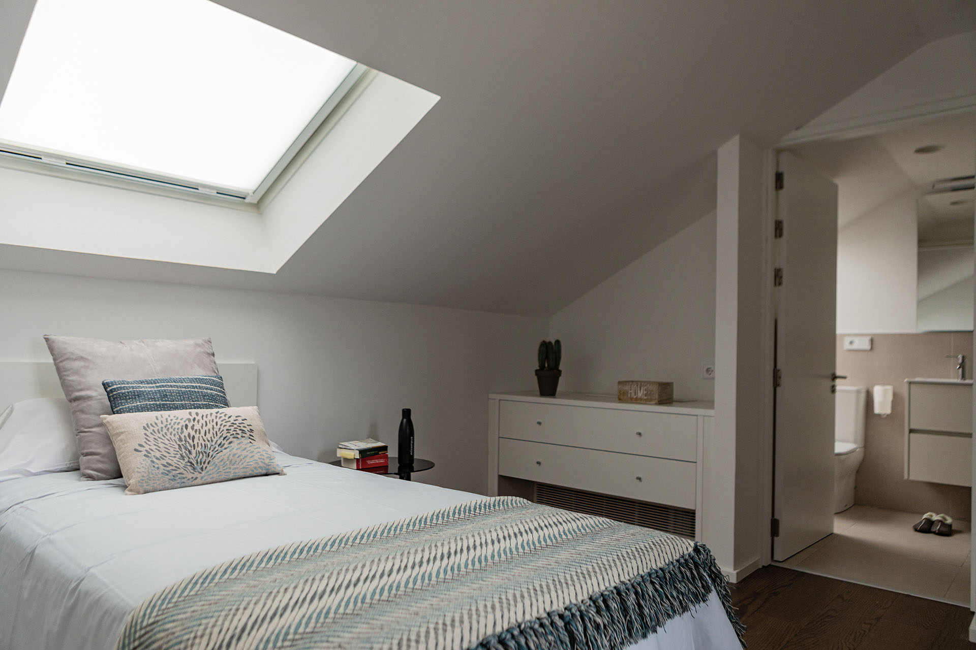  Single Room  -  Micampus Pamplona  - Gallery -  8
