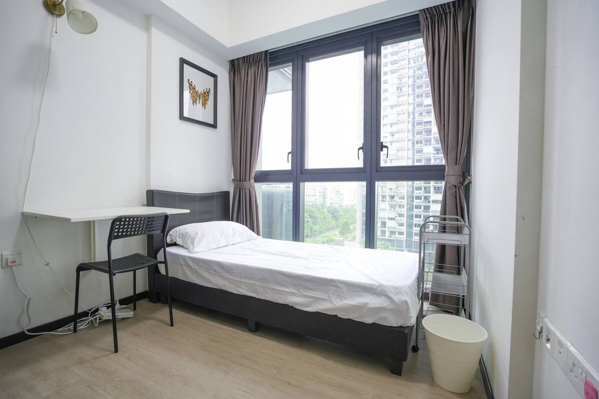 4 Beds 2 Baths - 2  -  Parc Riviera  - Gallery -  9