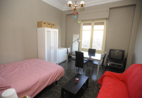 Modern Apartment with Wi-Fi and Central Heating in Mestalla-El-Pla-Del-Real, Valencia