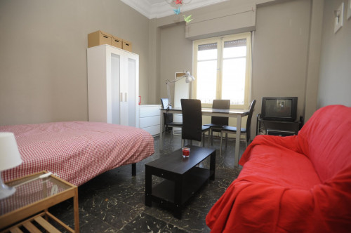 Modern Apartment with Wi-Fi and Central Heating in Mestalla-El-Pla-Del-Real, Valencia