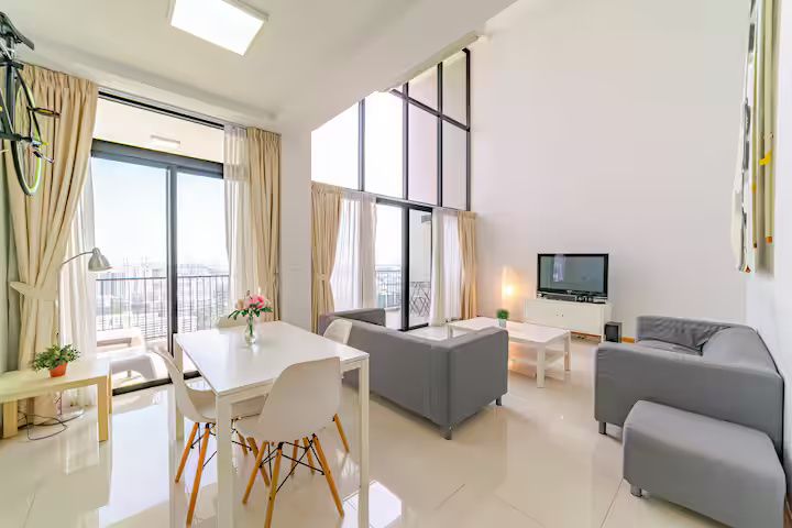  4 Beds 2 Baths  -  The Trilinq  - Gallery -  6