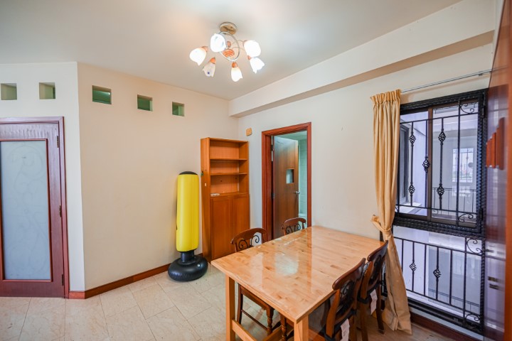  3 Beds 2 Baths  -  The Mayfair  - Gallery -  14