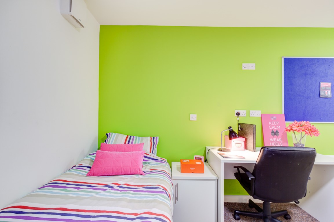 Premium Studio - All Saints House - Gallery - 1