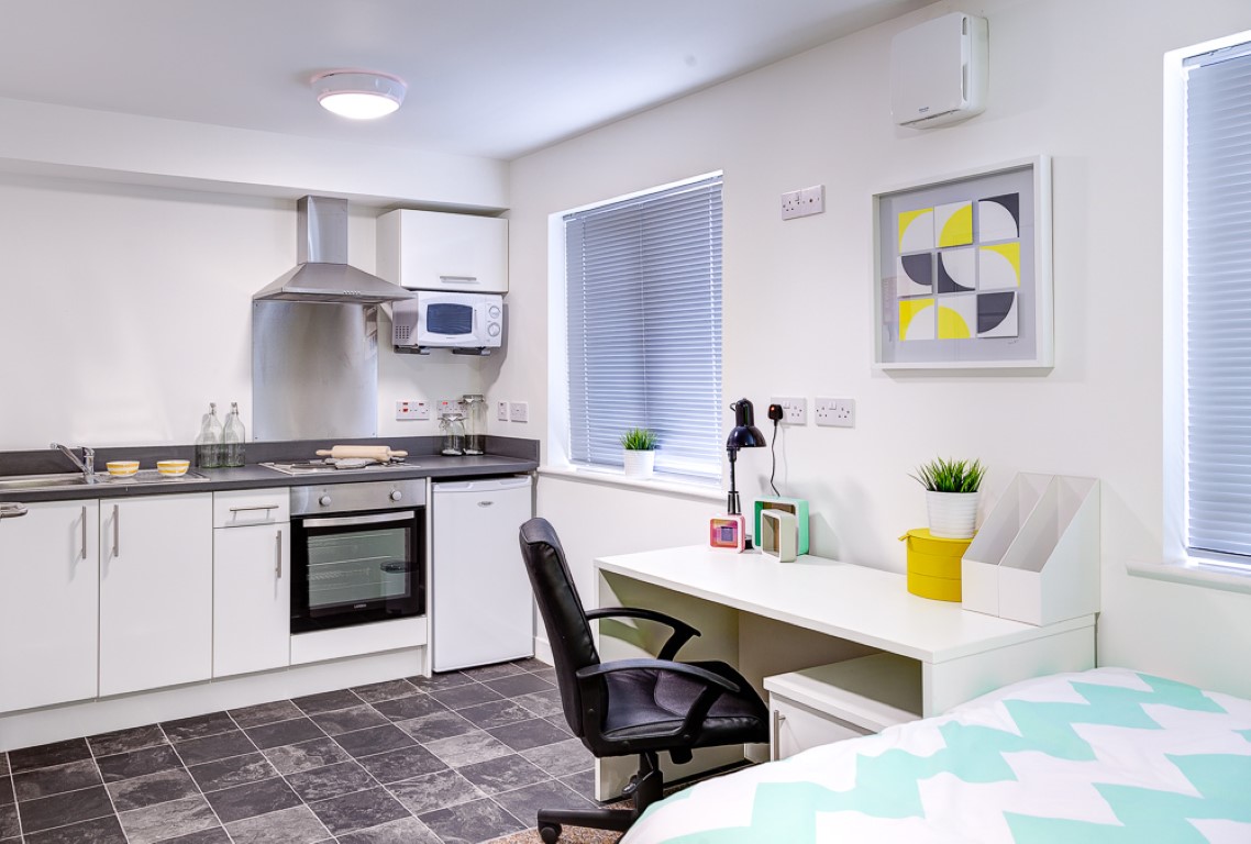 PLUS Premium Studio - All Saints House - Gallery - 3