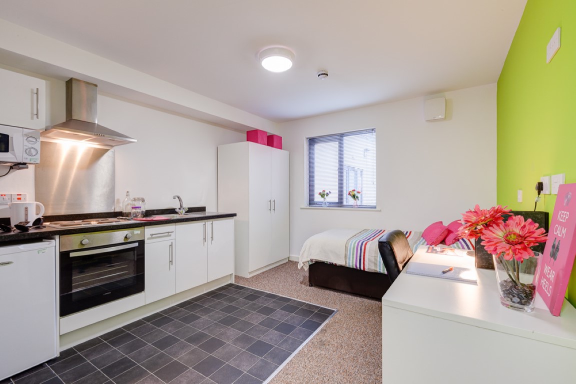  PLUS Premium Studio  -  All Saints House  - Gallery -  1