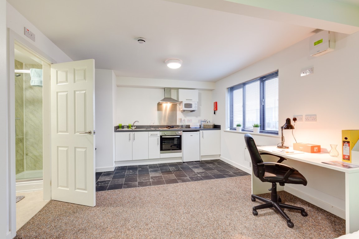  Superior Studio  -  All Saints House  - Gallery -  3