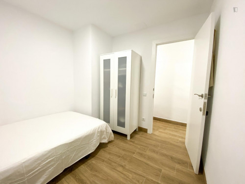 Doble room near UB Business School